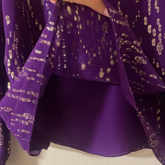 Lilly Pulitzer Idina Silk Top! - Picture 3 of 10